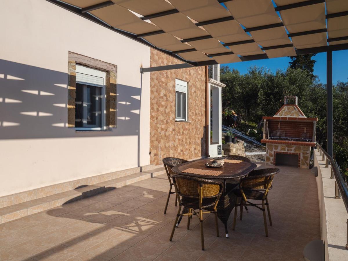 Villa Olea Stone House Near The Sea à Notos Extérieur photo